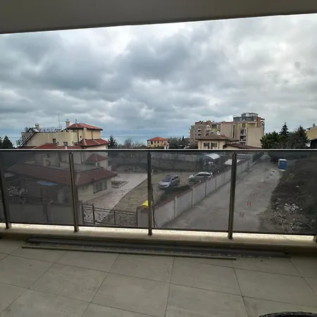 Skyline 42 Apartman *